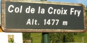 L'ascension du Col de la Croix Fry est la dernière difficulté avant d'arriver au Grand Bornand. 