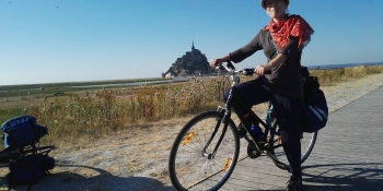 Cycle on quiet roads and bikeways to the Mont Saint Michel